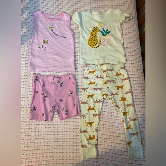 Old Navy Pajamas 6 For 3 Old Navy And Just One You By Carters 2t